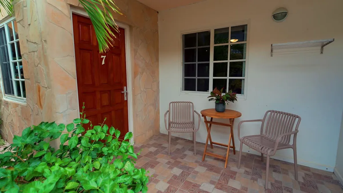 Montana Deluxe Apartment Entrance