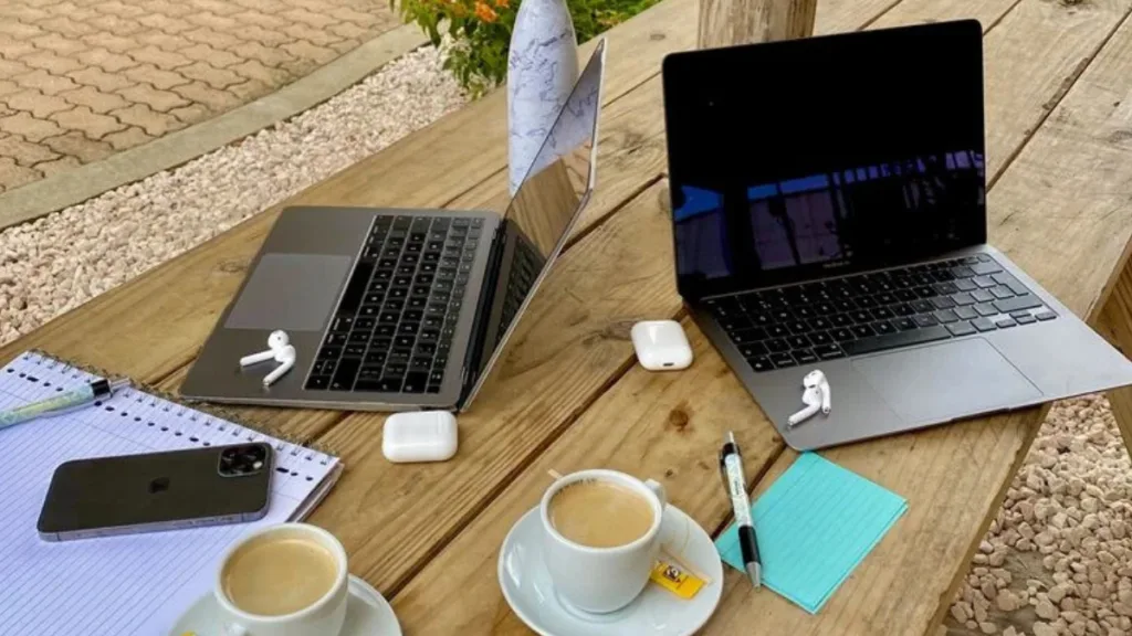 digital nomad